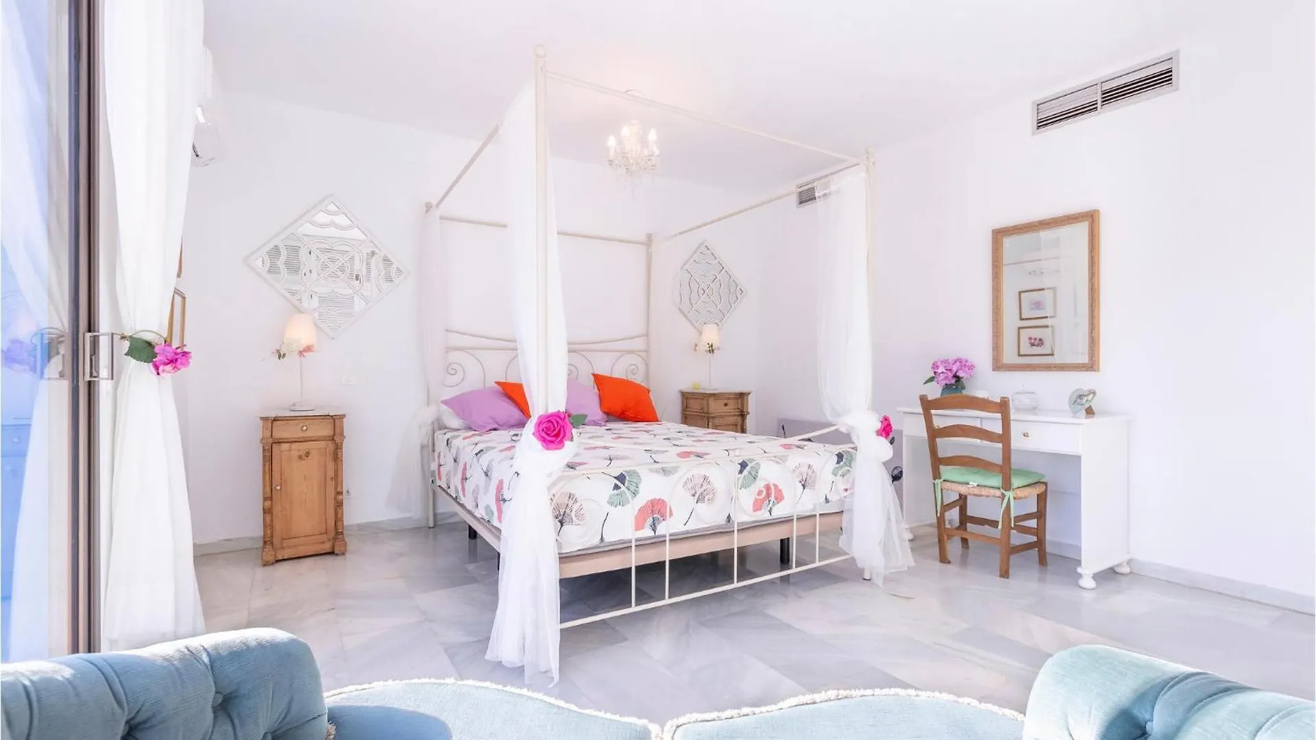 Lilia Barajas Villa Mijas 0*,  Spain